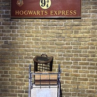 Снимок сделан в Warner Bros. Studio Tour London - The Making of Harry Potter пользователем S 12/16/2023