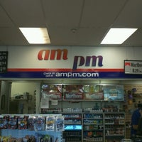 Foto tirada no(a) ampm por Aaron A. em 10/16/2012