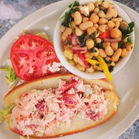 Coconuts Bahama Grill Seafood Restaurant In Central Beach - 