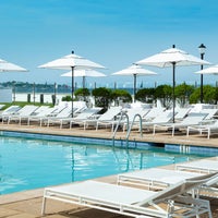 8/7/2023 tarihinde Newport Harbor Island Resortziyaretçi tarafından Newport Harbor Island Resort'de çekilen fotoğraf