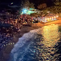 Photo taken at Büyük Çakıl Plajı by Taşkın T. on 8/15/2023