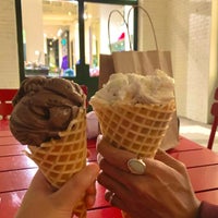Foto tirada no(a) Jeni&amp;#39;s Splendid Ice Creams por Inhwa S. em 12/5/2023