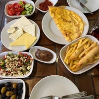 Photo taken at Çakmak Kahvaltı Salonu by Anita on 8/19/2023