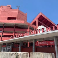 Foto tirada no(a) Estadio Libertadores de América - Ricardo Enrique Bochini (Club Atlético Independiente) por R C. em 10/16/2022