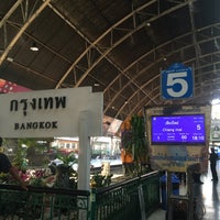 Photo taken at Platform 5 by NiNoO W. on 2/17/2016