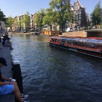 Photo taken at Canal Bus / Canal Bike (Westerkerk) by wealthy doctor on 9/8/2016