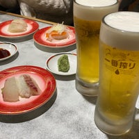 Photo taken at Sushi no Musashi by 은다니 on 11/18/2023