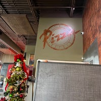 Foto tomada en The Pizza Factory - Pineview  por Monika L. el 12/19/2023