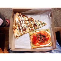 Foto tomada en Boardwalk Pizza  por Christine S. el 6/13/2015