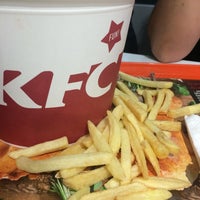 Photo taken at KFC | ქეი ეფ სი by Elif T. on 6/24/2017