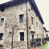Photo taken at Il Castagnolo San Gimignano by Olia on 4/9/2018
