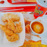 Photo taken at Texas Chicken by Makan E. on 12/24/2016