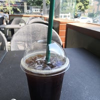 Photo taken at Starbucks by Hakan Erten on 8/27/2022