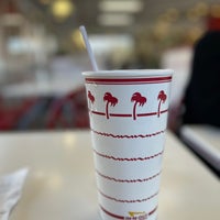 Photo taken at In-N-Out Burger by Eric B. on 2/5/2022