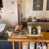 4/2/2022 tarihinde Eric B.ziyaretçi tarafından J5 Coffee Tasting Room'de çekilen fotoğraf