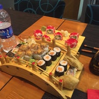 Photo prise au Sushi Inn par Vera S le12/22/2015