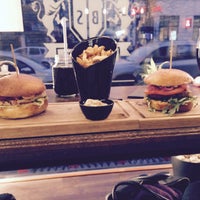 3/8/2015에 Uldis V.님이 Burger Story에서 찍은 사진