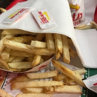Photo taken at In-N-Out Burger by Taylor A. on 9/25/2017