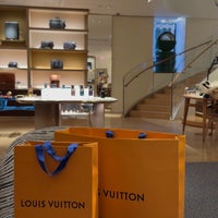 Review Louis Vuitton