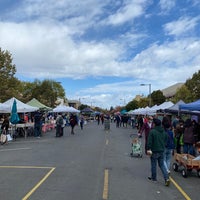 Photo taken at California Ave Farmers&amp;#39; Market by Gordon G. on 11/8/2020