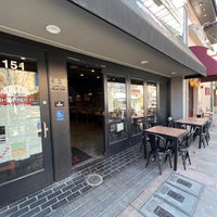 3/9/2022 tarihinde Gordon G.ziyaretçi tarafından Metro City Restaurant and Bar'de çekilen fotoğraf