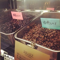 Photo taken at 宮越屋珈琲 東京本店 by Keiko F. on 11/7/2012