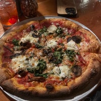 4/14/2024 tarihinde Meera P.ziyaretçi tarafından Under The Sun Eatery &amp;amp; Pizzeria'de çekilen fotoğraf