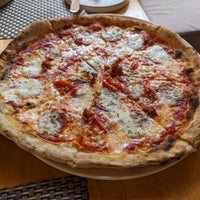 Das Foto wurde bei Prego Italian Restaurant von Pierre am 2/24/2024 aufgenommen
