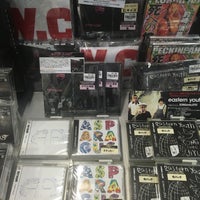 Photo taken at disk union 渋谷パンク・ヘヴィメタル館 by Yusuke on 9/26/2017
