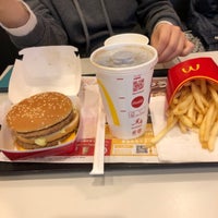 Photo taken at McDonald&amp;#39;s by watoko on 12/19/2019