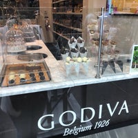 Photo taken at Godiva Chocolatier by Yasaman M. on 8/19/2018
