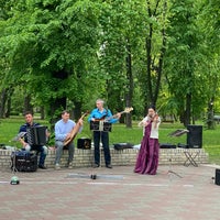 Foto tomada en Літня естрада Міського саду (Мушля / Ракушка)  por Ирина Г. el 5/16/2021