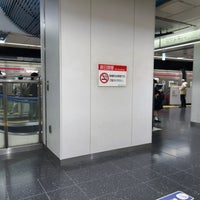 Photo taken at Chōfu Station (KO18) by 路撮 on 4/10/2024