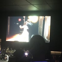 9/30/2018 tarihinde Michael S.ziyaretçi tarafından SpurLine The Video Bar'de çekilen fotoğraf