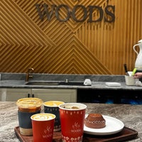 Foto scattata a WOODS Café &amp;amp; Roastery | مقهى ومحمصة وودز da 🩵 .. il 4/13/2024