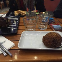 12/14/2015 tarihinde Enes T.ziyaretçi tarafından Nevîzade Cafe &amp;amp; Restaurant'de çekilen fotoğraf