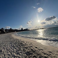 Photo taken at Shirarahama Beach by 鐵五郎 平. on 3/9/2024