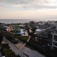Foto tirada no(a) Sherwood Breezes Resort Hotel por Naghi_talari em 3/25/2024