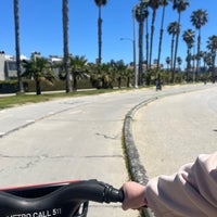 Photo taken at Bike Path @ Santa Monica / Venice border by Kenza M. on 4/16/2024