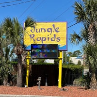 Foto tirada no(a) Jungle Rapids Family Fun Park por Stacey L. em 4/5/2024