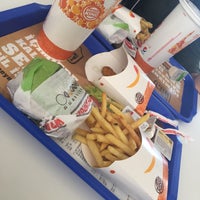 Photo taken at Burger King by Esra Öztürk on 4/11/2017
