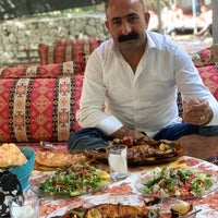 Photo taken at Beyaz Su Nebi Usta&amp;#39;nın Yeri Dicle Restoran by Deniz E. on 7/12/2020