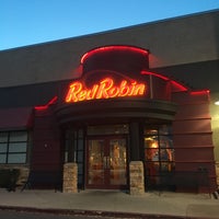 Photo taken at Red Robin Gourmet Burgers and Brews by Alexander C. on 4/11/2017