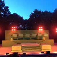 Photo taken at Amsterdamse Bostheater by Rosalie v. on 7/18/2021