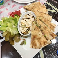 Photo taken at Taiba Restaurant مطعم طيبة by Selçuk C. on 7/14/2019