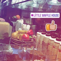 Photo taken at Little Waffle House / Waffleinlove by Oğuzhan A. on 8/14/2017