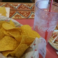 3/4/2017 tarihinde Dave P.ziyaretçi tarafından Azteca Mexican Restaurant Matthews'de çekilen fotoğraf