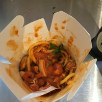 Foto scattata a Dal Moro‘s Fresh Pasta To Go da Kevin K. il 4/22/2016