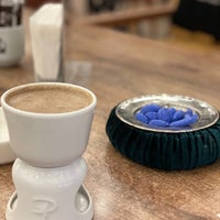 Photo taken at Artukbey Coffee &amp;amp; Shop by Bykarahanli1907🇹🇷 on 12/10/2023