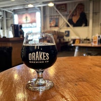 Photo taken at Drake&amp;#39;s Barrel House by kenny S. on 4/30/2023